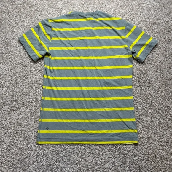 Lululemon Men’s 5 Year Basic Short Sleeve - Picture 2 of 4
